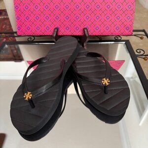 Tory Burch Kira Black Flip Flops w/Gold Double T Logo Size 6 New